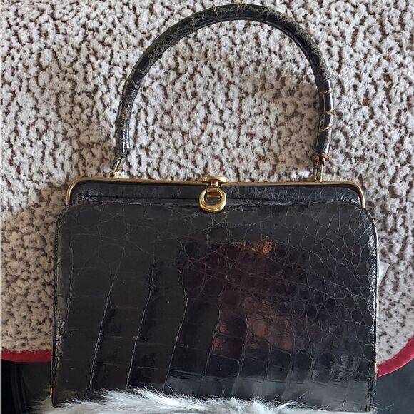 Vintage Handbags - Vintage Reptile Purse Distressed